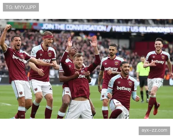 西汉姆锋线火力全开,状态回暖表现亮眼 西汉姆锋线火力全开,状态回暖表现亮眼