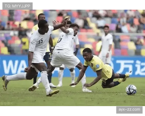 格罗宁根边路快攻显威力，稳健发挥助球队斩获关键联赛胜利